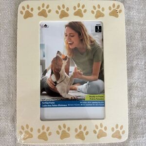 Plaid Wooden Picture Frame with Paws